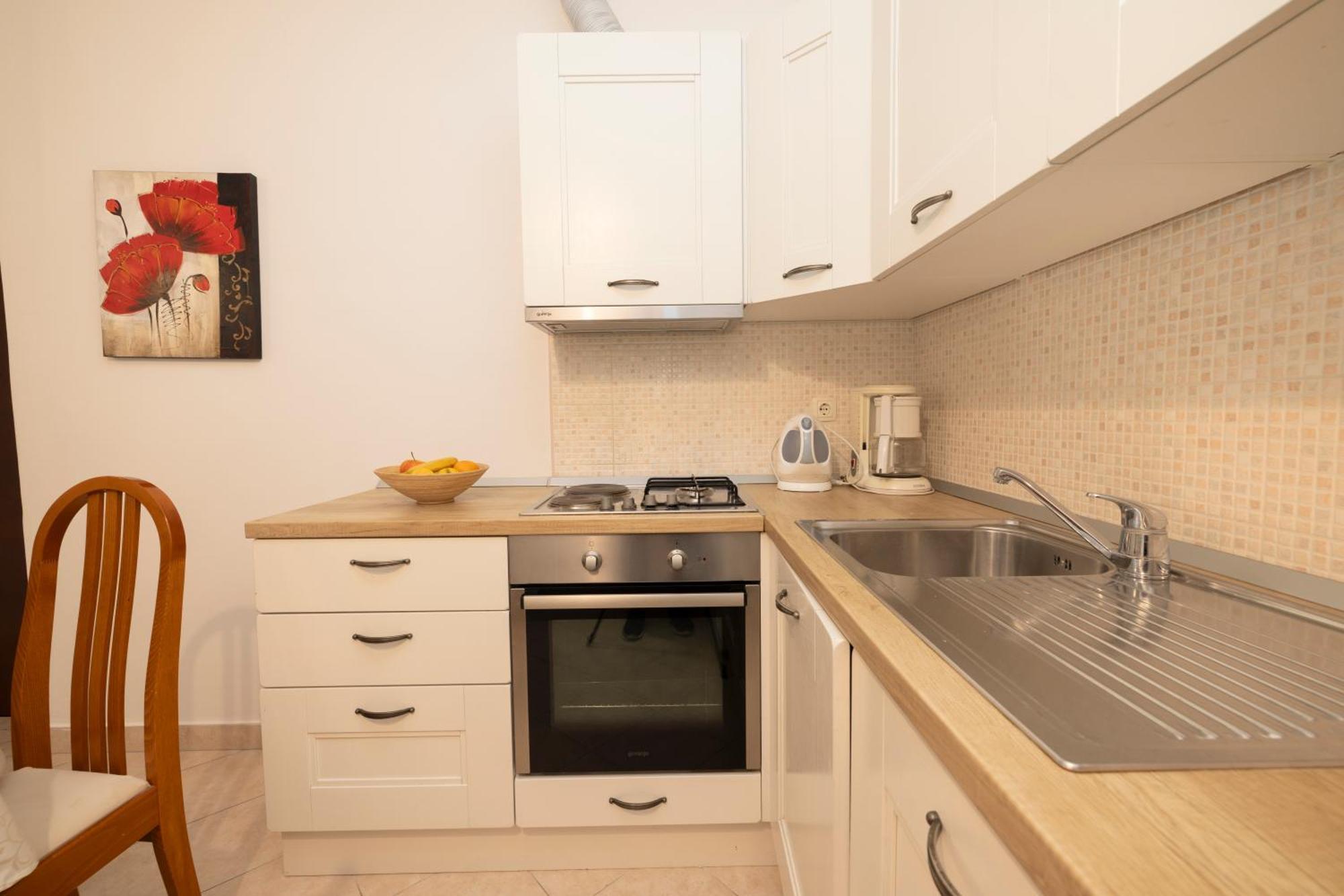 Apartments Bose Makarska Exterior photo