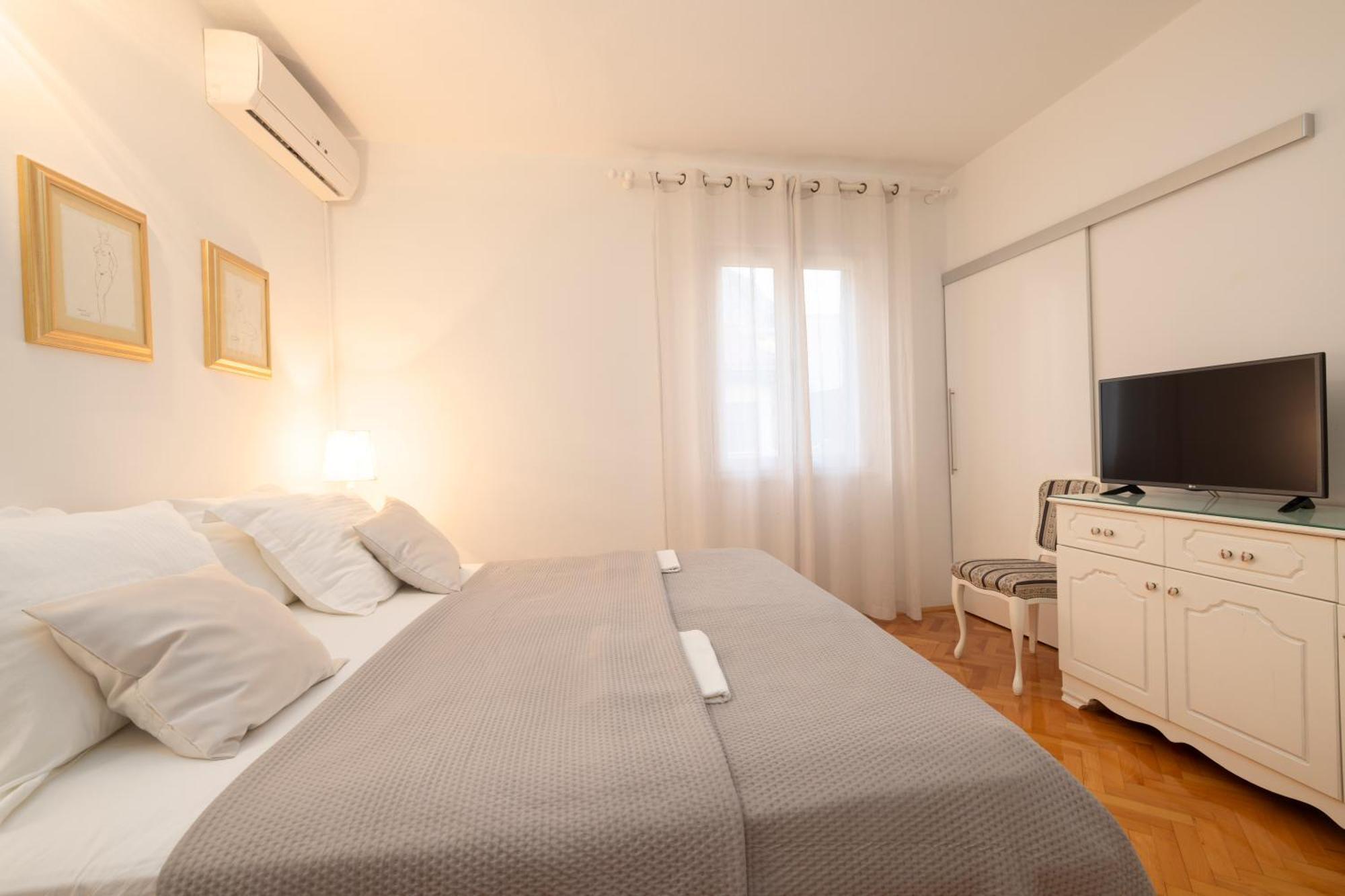 Apartments Bose Makarska Exterior photo