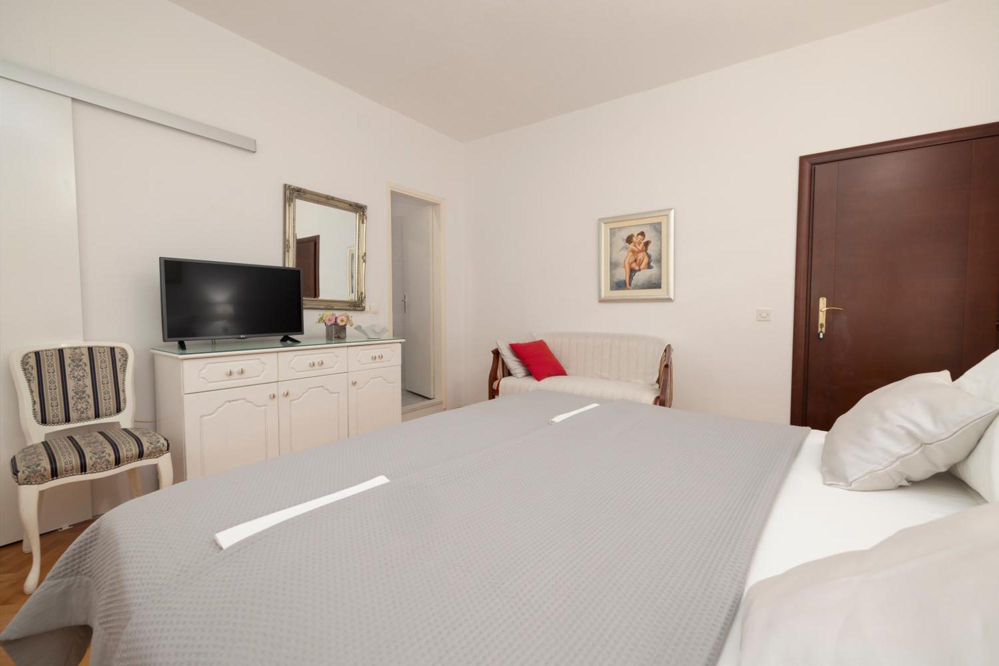 Apartments Bose Makarska Exterior photo