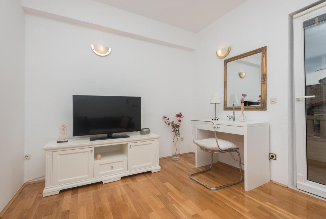 Apartments Bose Makarska Exterior photo